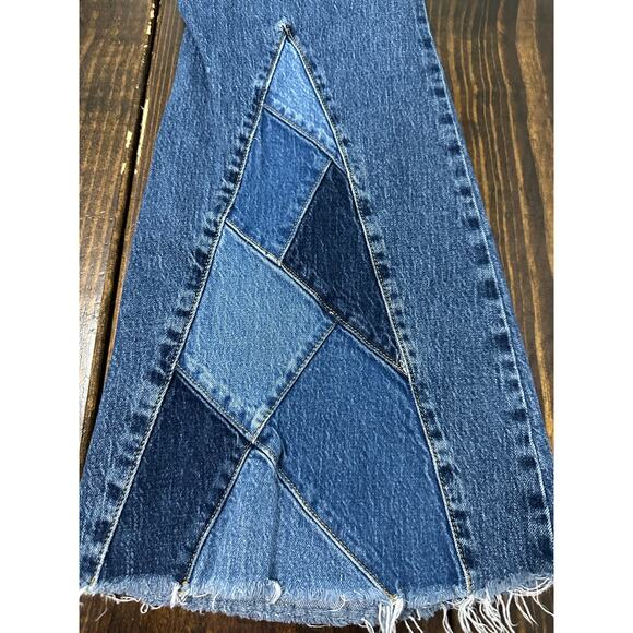 Forever 21 medium wash Mid Rise Flare size 31 - Picture 7 of 8